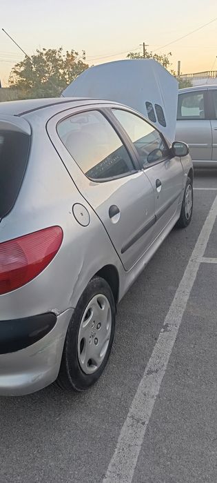 Peugeot 2006 ano 2000 em boa condições  carro de boa  procedência