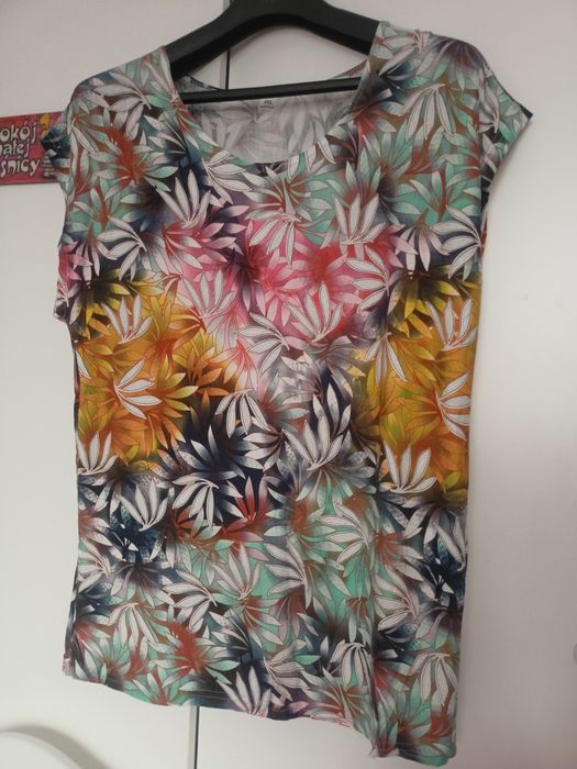 Bluzka t-shirt liście 4xl