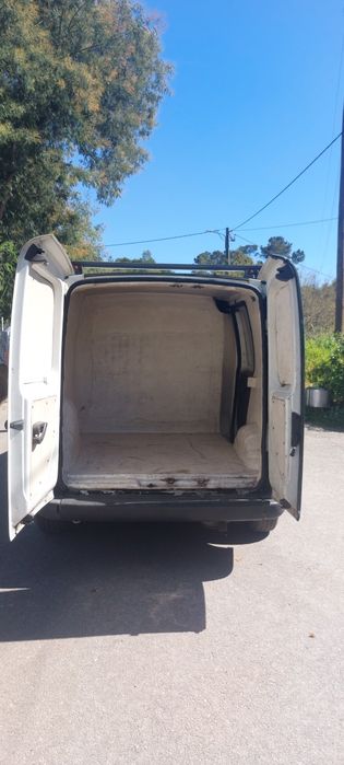 Fiat Doblò Cargo 1.9D | 2005 | 350.000 km | Boa de mecânica