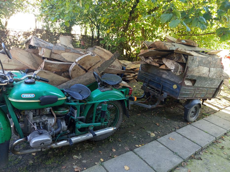 Мотоцикл Урал 12вольт.