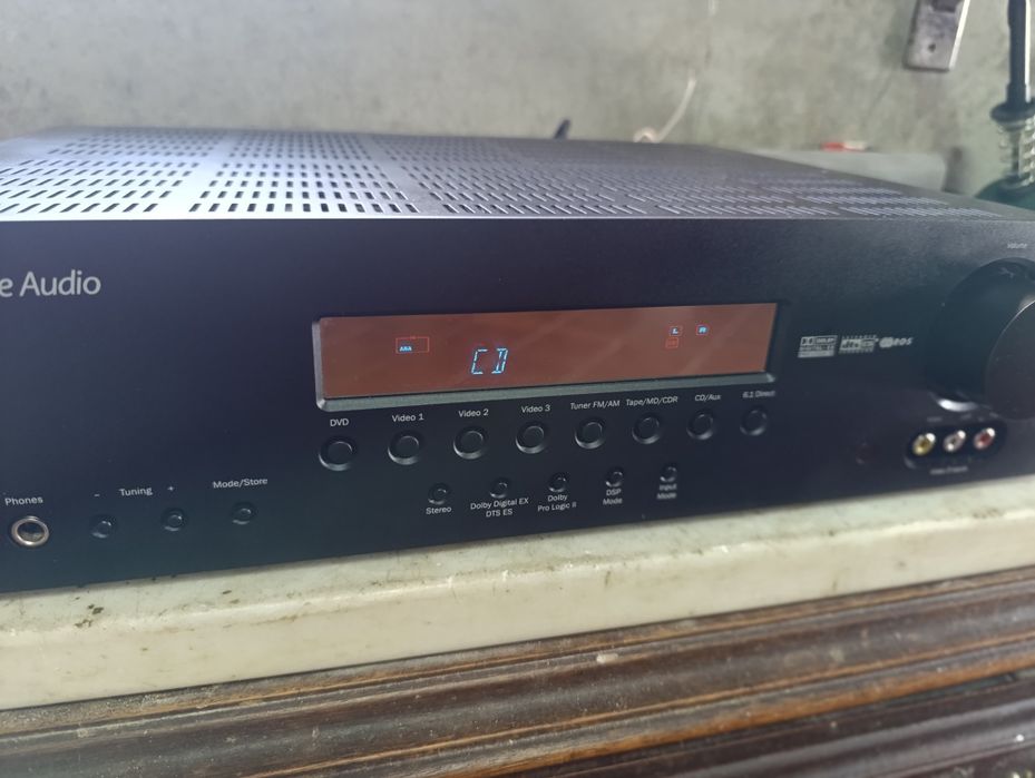 Cinema Hoom Cambridge 615W com comando.