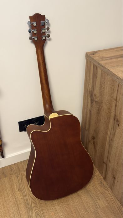 Gitara akustyczna klasyczna ARIANA stan bdb prawie nie uzywana  zadnych uszkodzen