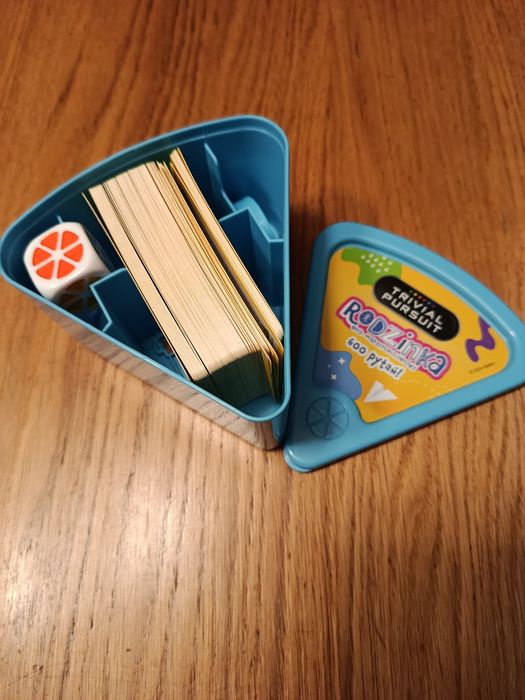 Trivial Pursuit Gra Rodzinka quiz międzypokoleniowy