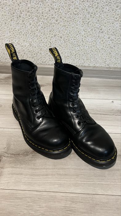 Dr.Martens 8 Eye 1460 black. Розмір 39-40.