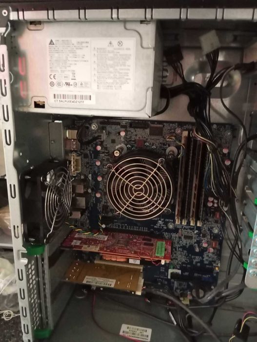 Computador de secretária HP