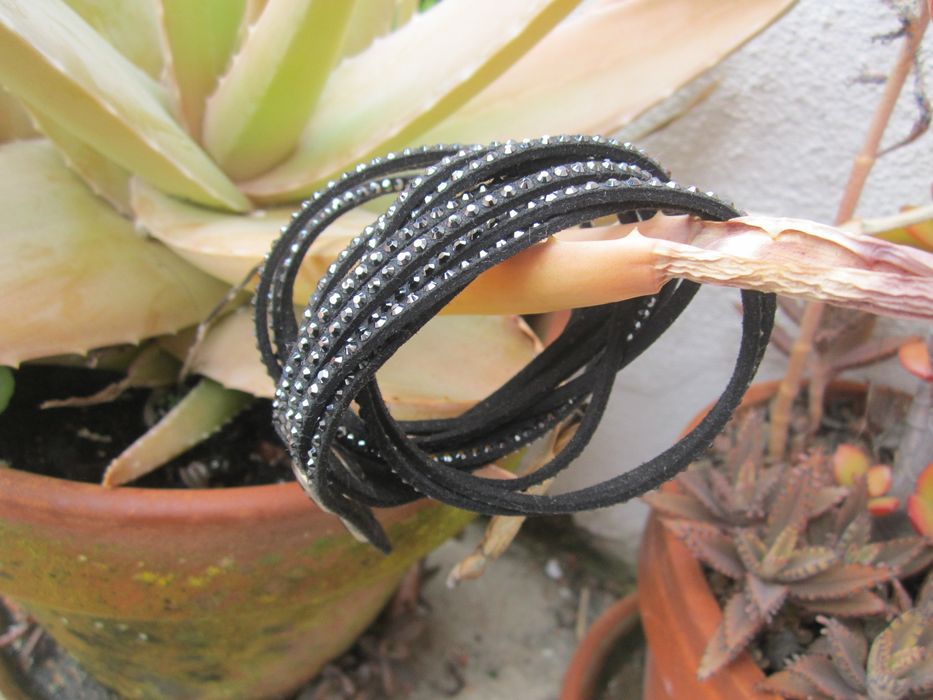 Pulseira Swarovski Slake Deluxe wrap 37 cm preto brilhante