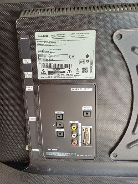 Ecrã Profissional Sumsung 32" HG32EE460FK LED HD 1360X768