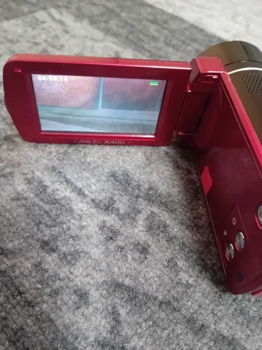 цифрова відеокамера Camileo X400 від компанії Toshiba.