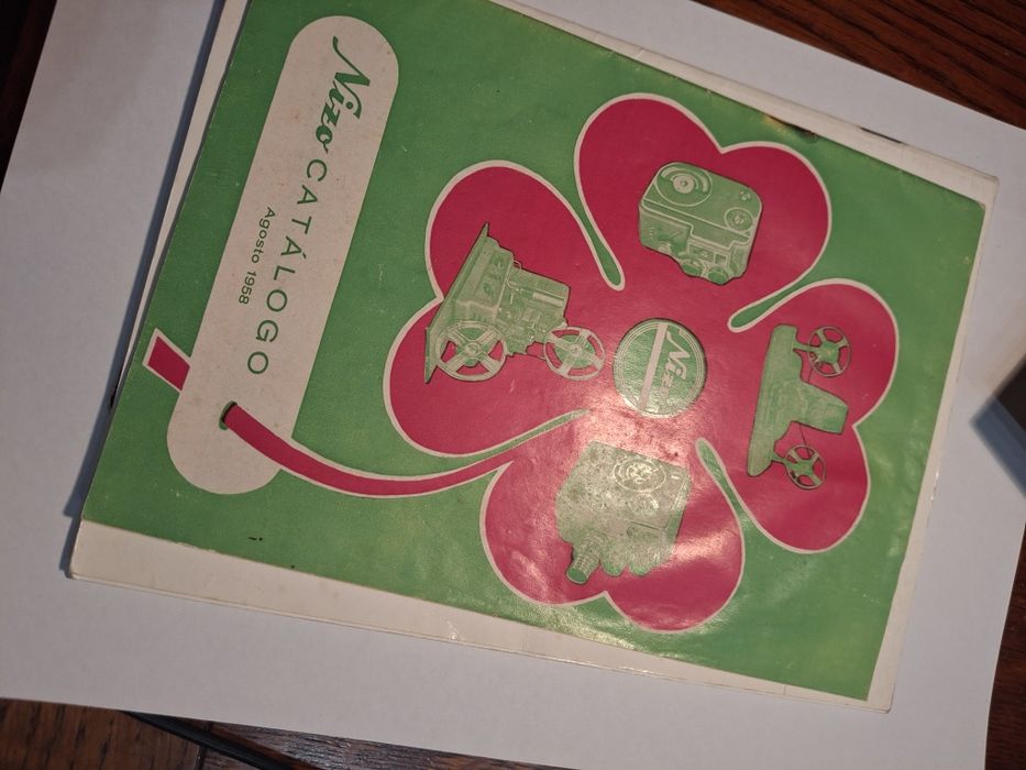 Maquinas fotográficas vintage folhetos  promocionais