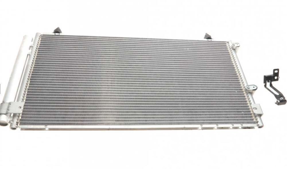Радіатор кондиціонера Toyota Rav4 Camry Avensis LandCruiser Aygo Prius