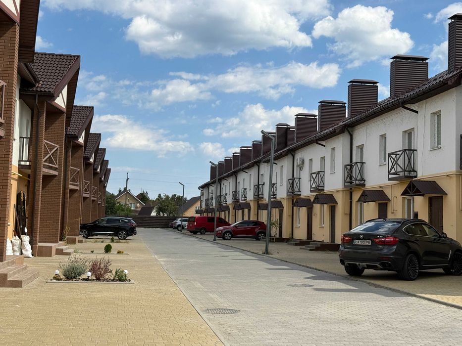 Продаж таунхауса в ЖК "Рівер таун"