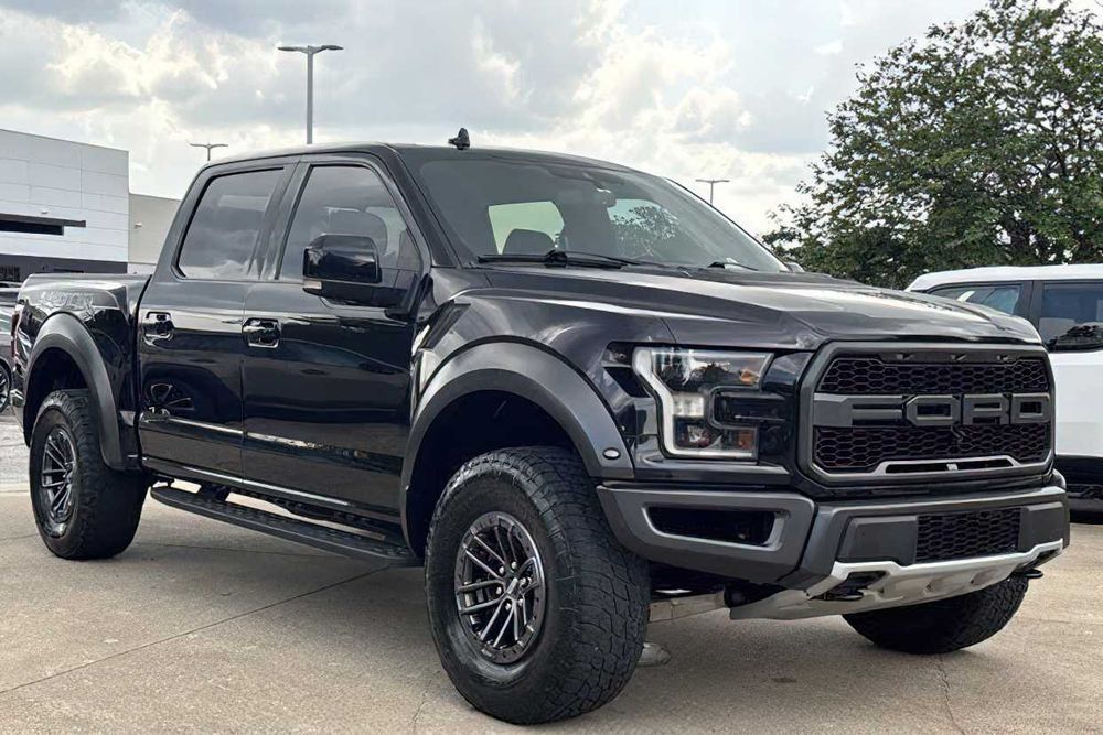 Ford F-150 Raptor      2017