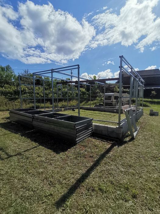 Estrutura em ferro galvanizado