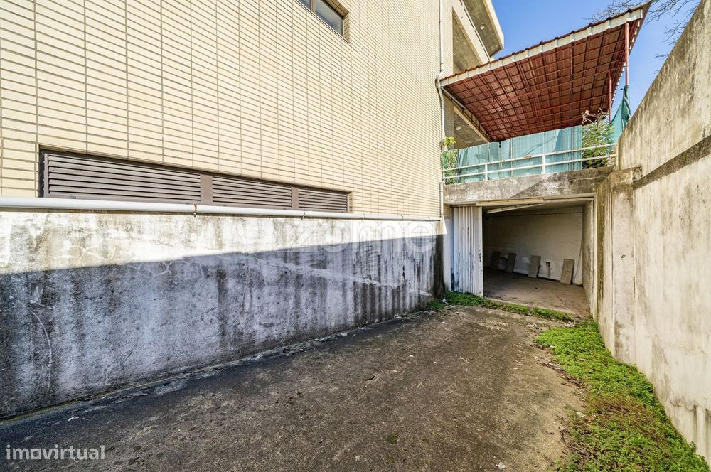 Comércio, oportunidade de investimento no Centro Comercial Barrosel...