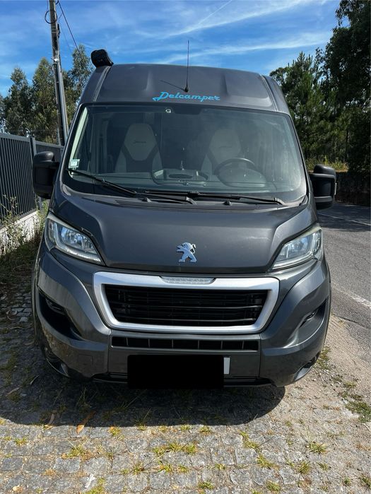 Autocaravana em muito bom estado completamente nova , feita com os melhores produtos .