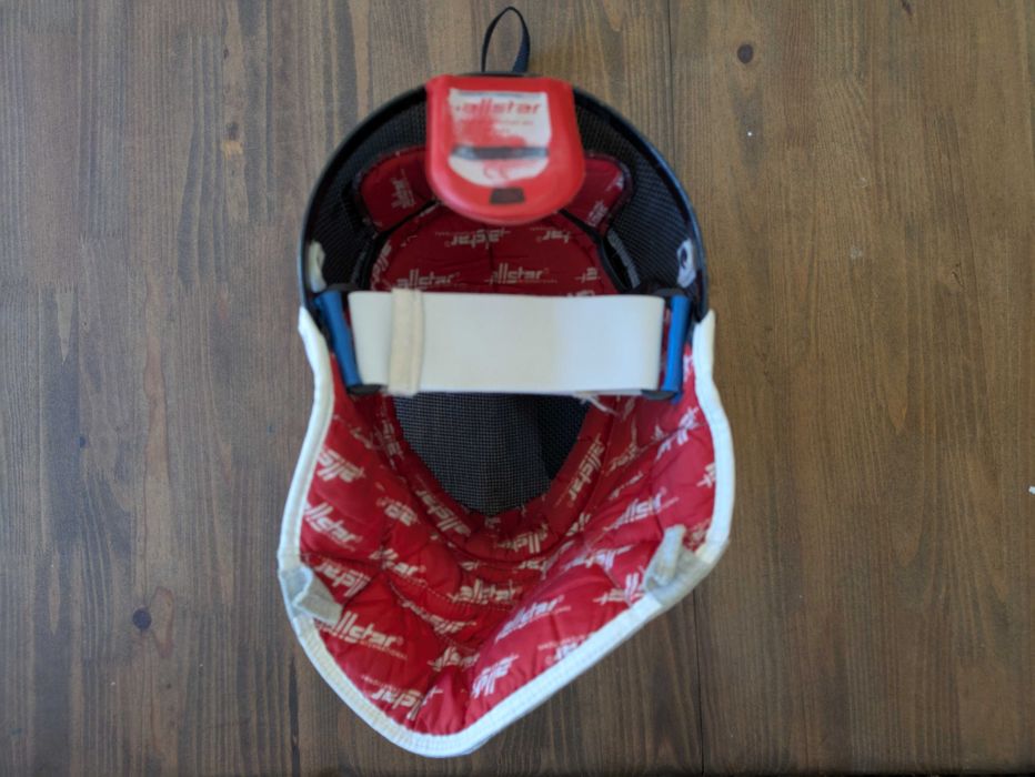 Capacete de Esgrima Allstar – Tamanho S (57 cm)