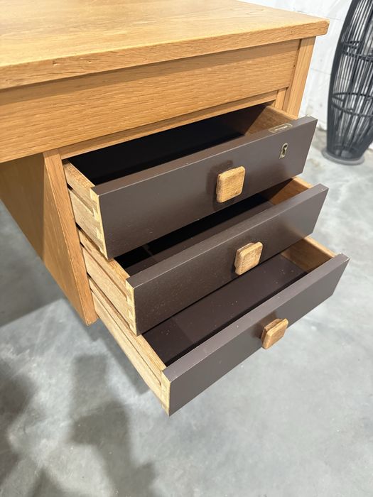 Piękne dwustronne biurko jesionowe Domino Mobler duński design wysyłka