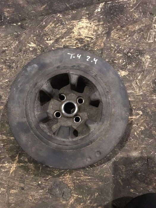 Шкив коленвала Фольксваген Т-4 2,4Д VW 91-96г