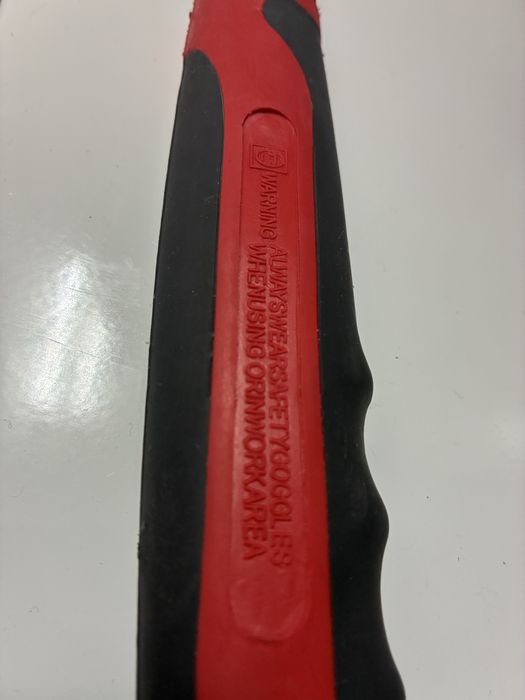 Martelo  japones importado ultra leve magnetico para pregos , NOVO