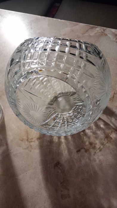 Ваза хрустальная.