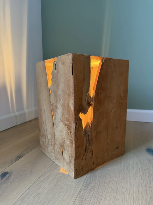 Stolik vintage / loft lite drewno z odzysku z oświetleniem LED (ciepła biel, ściemnianie + dotyk)