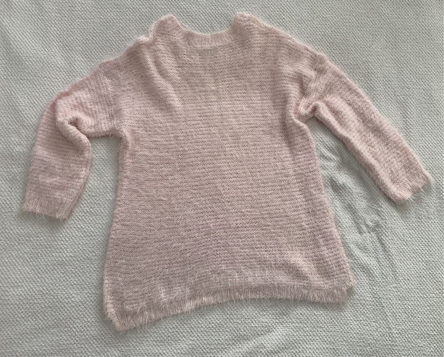 Miękki, puszysty sweter