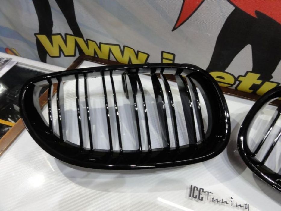 Grelha frontal BMW E60 2003-2010 M5 look / dupla lamina em preto piano brilhante