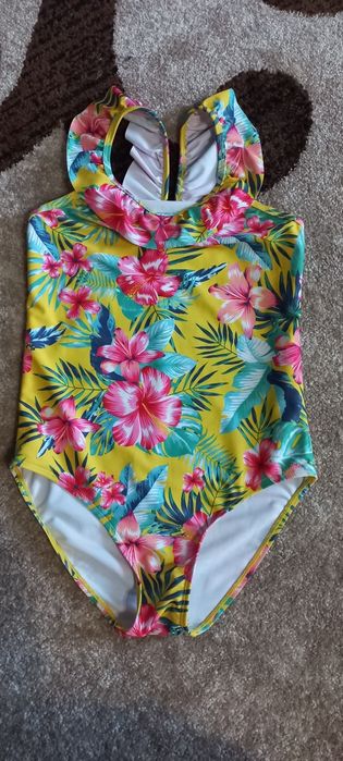 Купальники на дівчинку