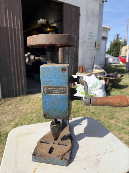 Manual Bench Drill454263827428157444