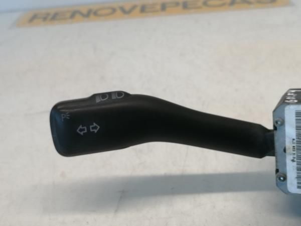 Conjunto / manetes de luzes e limpa vidros VOLKSWAGEN Golf IV (1J1)