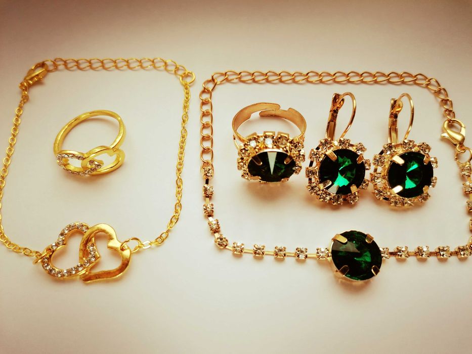 Стильні прикраси