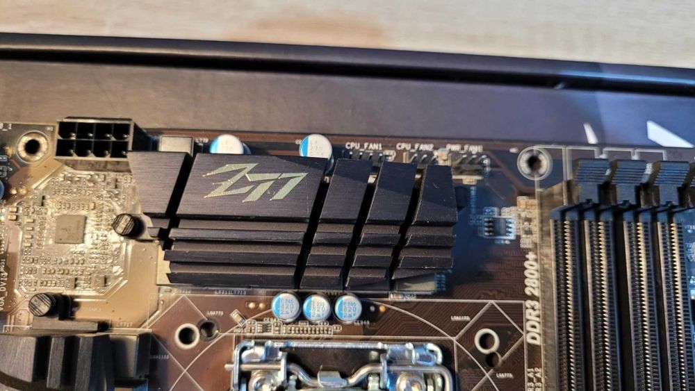 Płyta główna ASRock Z77 Extreme3 Zestaw stan kolekcjonerski