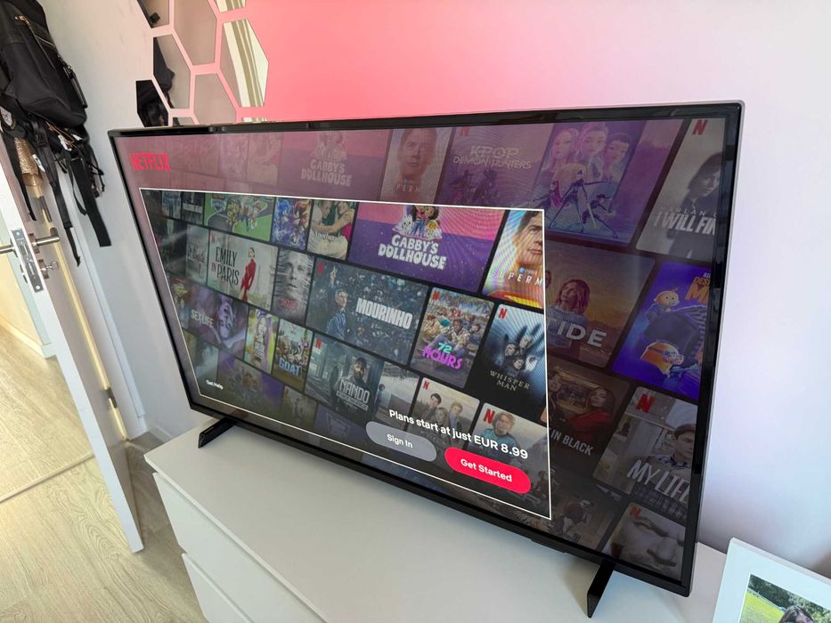 TV Philips 43" 4K Ambilight Smart TV - HDR10+ e Dolby Vision + Suporte de Parede