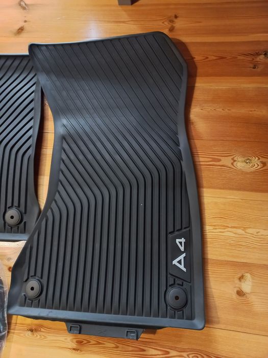 Dywaniki gumowe oryginalne NOWE Audi A4 b9 przód tył
