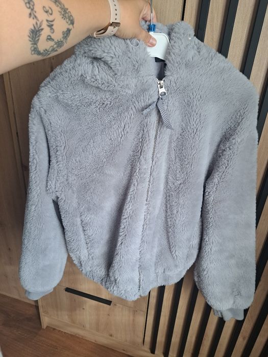 Kurtka futerko bershka M
