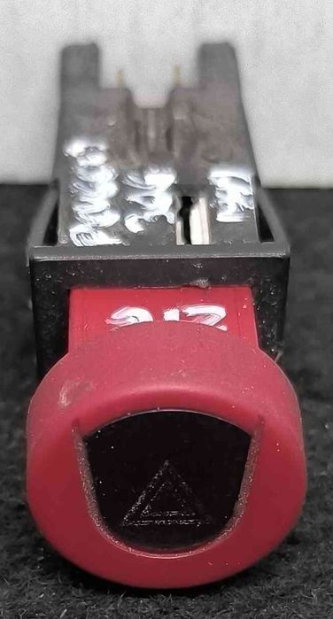 Botão / Interruptor 4 Piscas - PEUGEOT 306