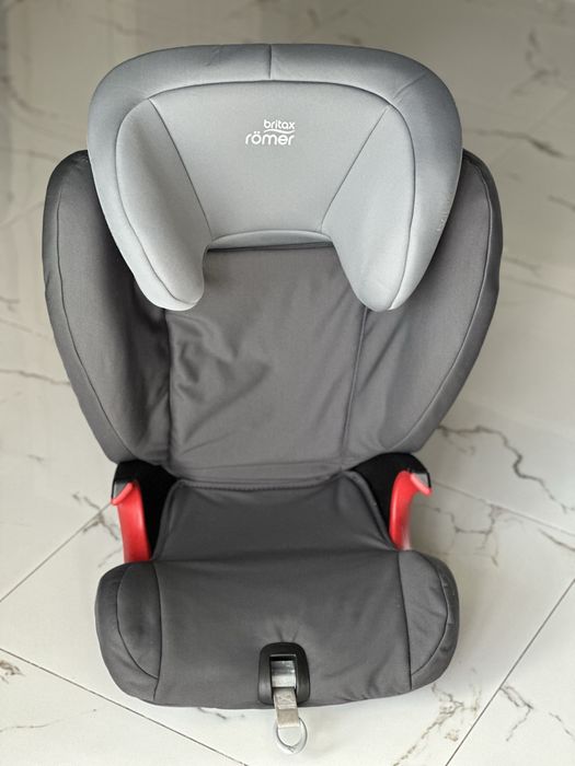 Автокрісло Britax Romer Kidfix SL 4-12 років
