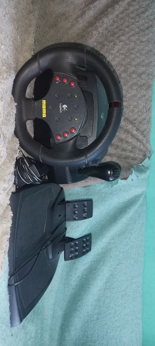 Momo Racing игровой руль