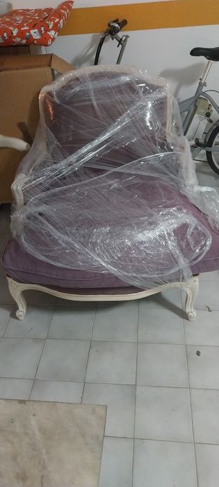 Poltrona com apoio pés