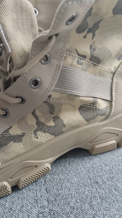 Берці 42-43 нові