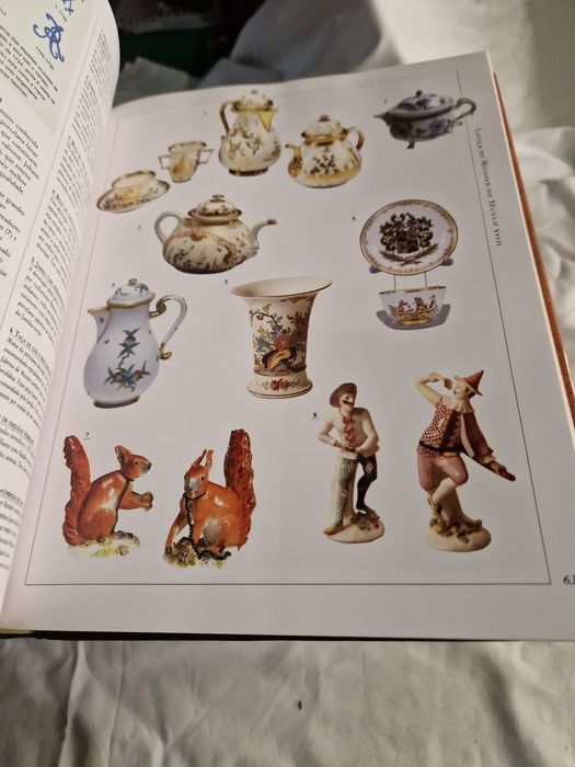 Livro de antiguidades da edt. Estampa