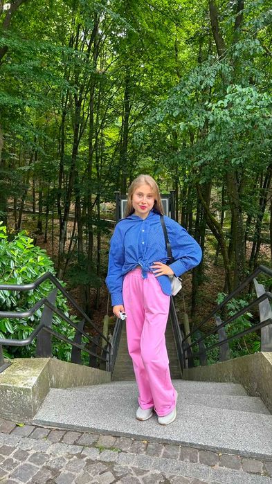 Викладач німецької та англійської мов