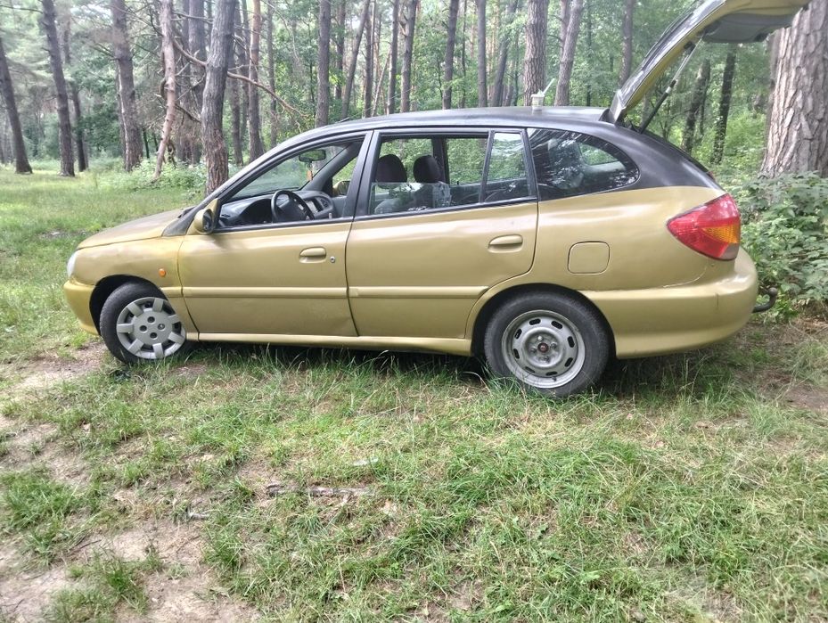 Кіа Ріо 1 покоління