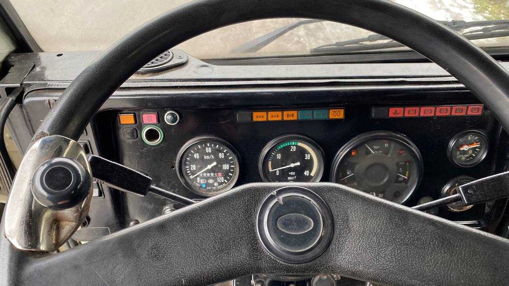 КАМАЗ 4310, лісовоз із маніпулятором