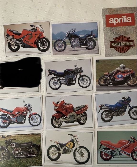 Cromos Batman e Super Moto Aprilia Yamaha Harley Panini Merlin cada 1€