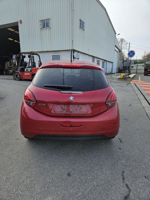 Peugeot 208 STYLE 1.2 VTi de 2017 para peças