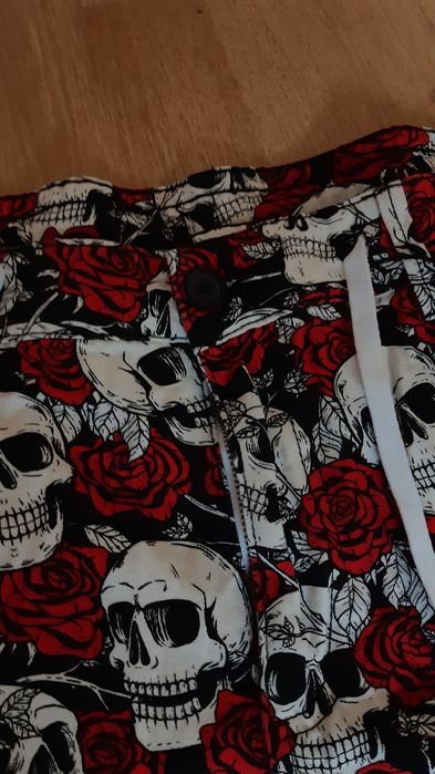 Szorty męskie z motywem czaszki