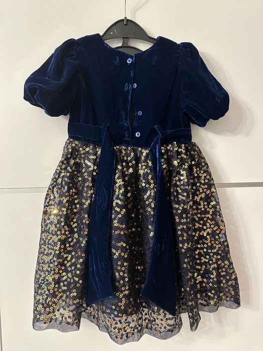 Продам плаття 2/3 рочки