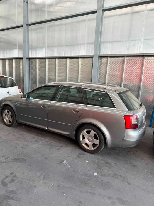 VENDO AUDI A4 2004 B6 (Peças ou reparação)