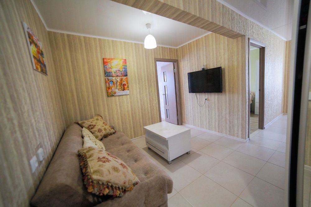 Подобова квартира біля Соборної з 2 окремими спальнями